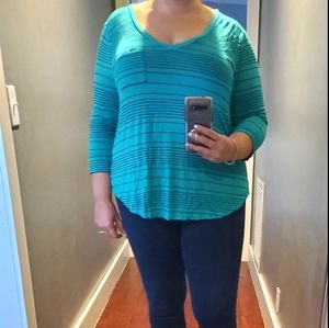 Deep V 3/4 sleeve pocket T